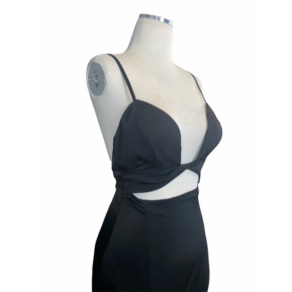 NBD Charlise Black Twisted Cut Out Maxi Gown XSmall New Women’s long dress - Picture 5 of 8